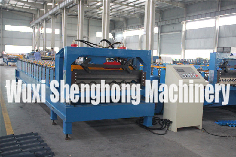 Roofing Sheet Roll Forming Machine , Metal Forming Equipment