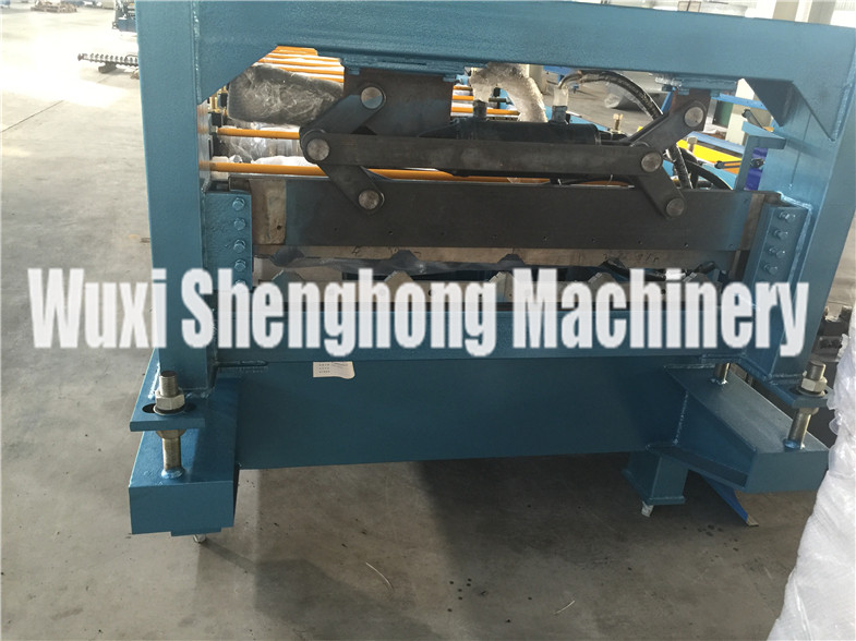 1.25m Width Wall Panel Roll Forming Machine With Manual Shearing Device
